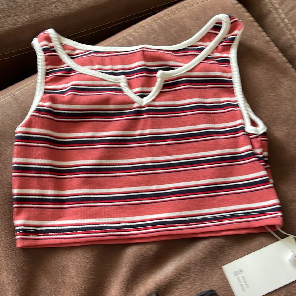 Cute crop top